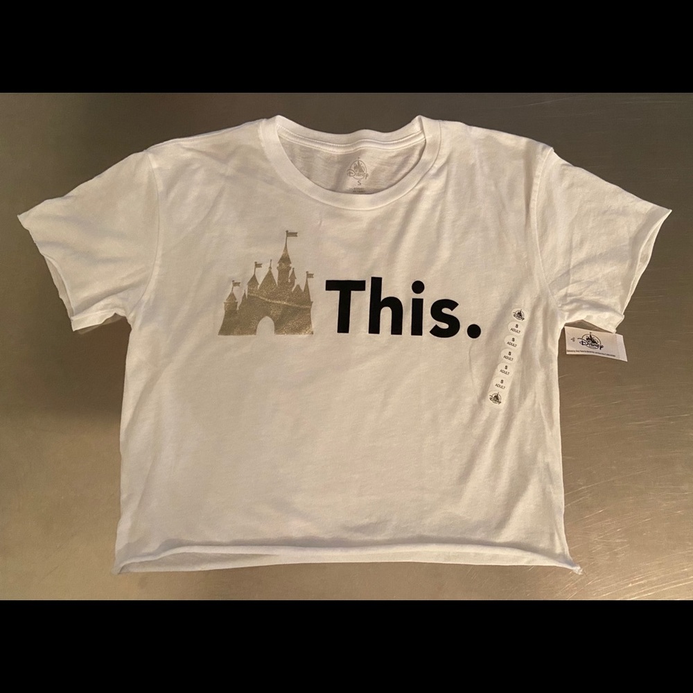 NWT Disney Cropped t-shirt